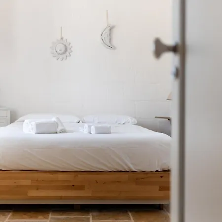 Trullo Ape Regina By Monholiday Monopoli